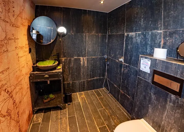 Barka Galapagos * كراكوفيا