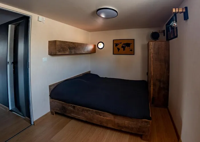 Barka Galapagos كراكوفيا