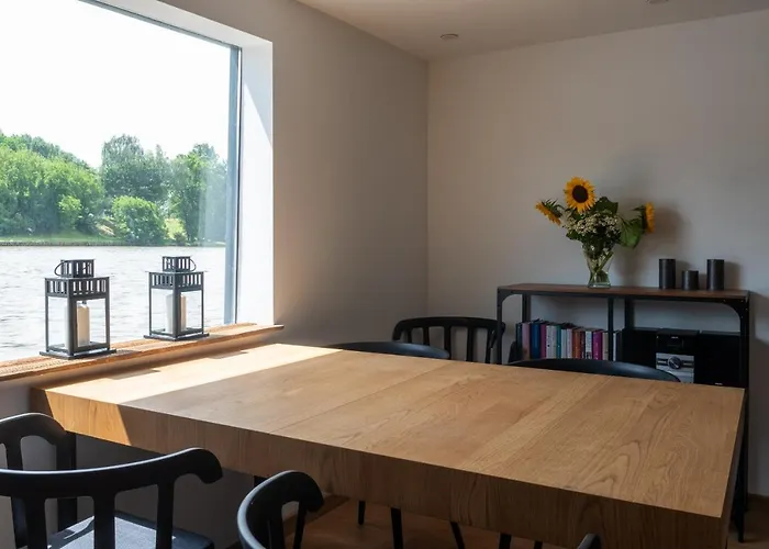 Barka Galapagos شقة