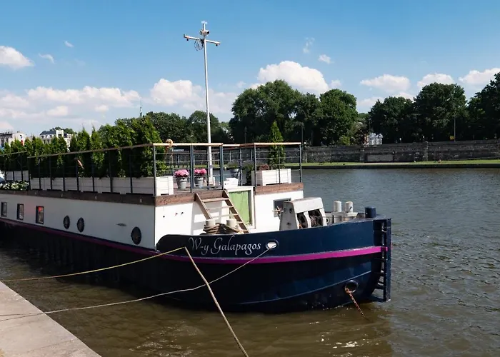 Barka Galapagos * كراكوفيا